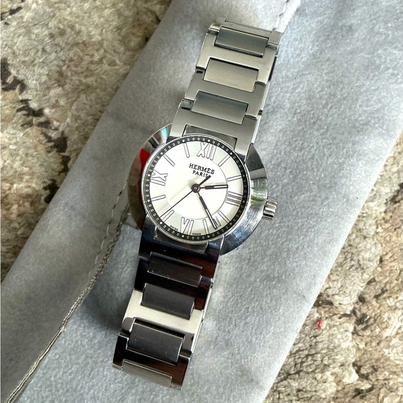 Ladies HERMES AUTOMATIC DRESS watch🔥🔥🔥 - Picture 7 of 15